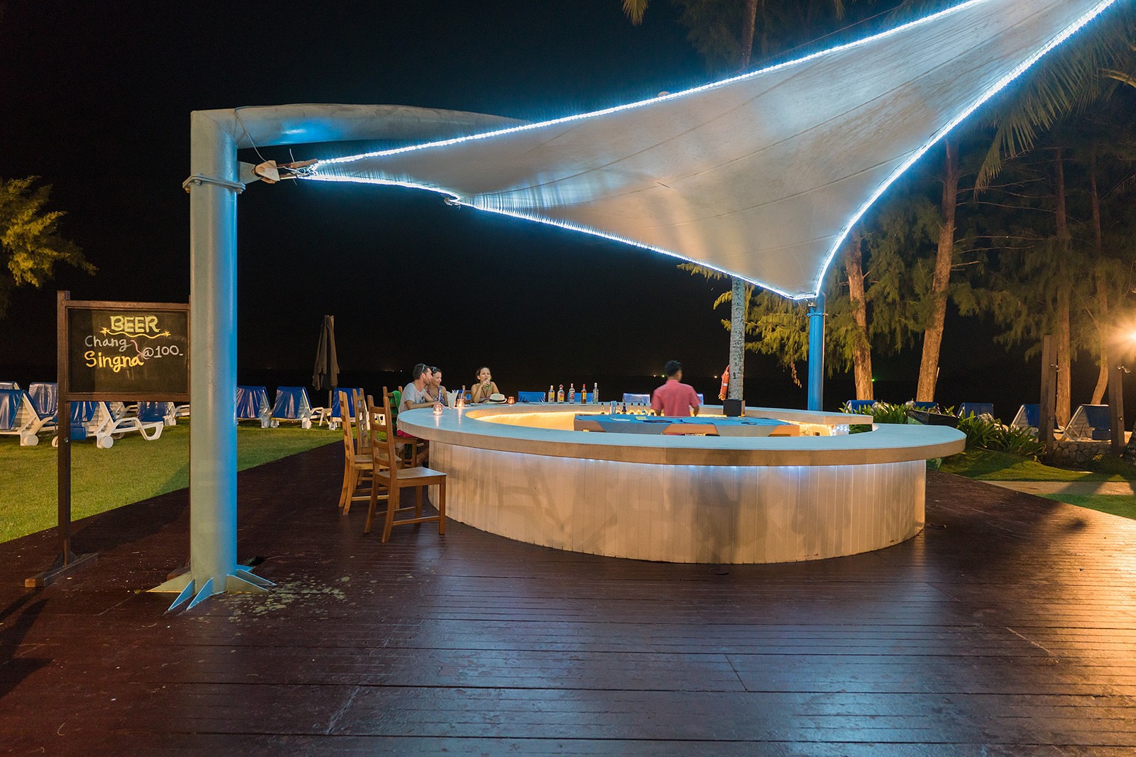 Beach Bar