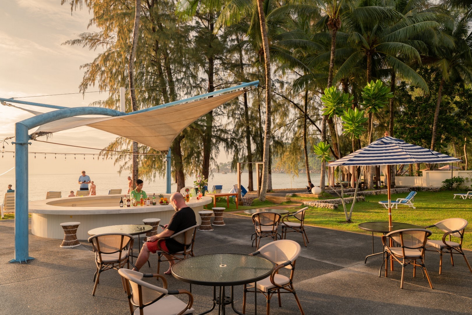 Beach Bar