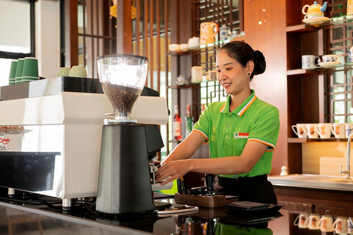 GUSTO Cafe by Makai